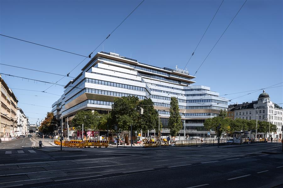 奧地利·Althan Quartier Francis---Delugan Meissl Associated Architects