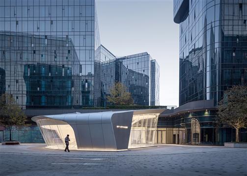 上海虹橋首個(gè)當(dāng)代藝術(shù)館：一只“機(jī)翼”,跳脫于方盒子城市肌理